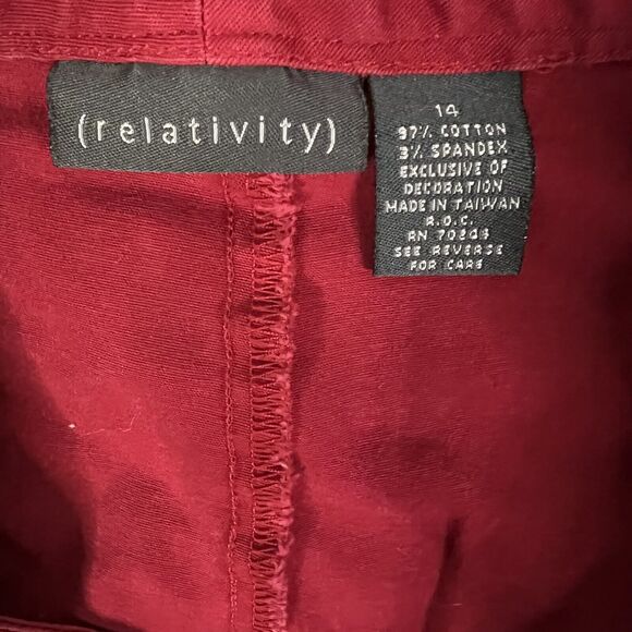 Relativity Womens Cropped Pant Red Embroidery Details Size 14 - Picture 6 of 10